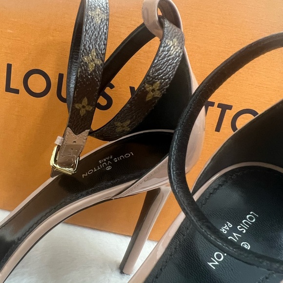Monogram Call Back heels - Picture 5 of 5
